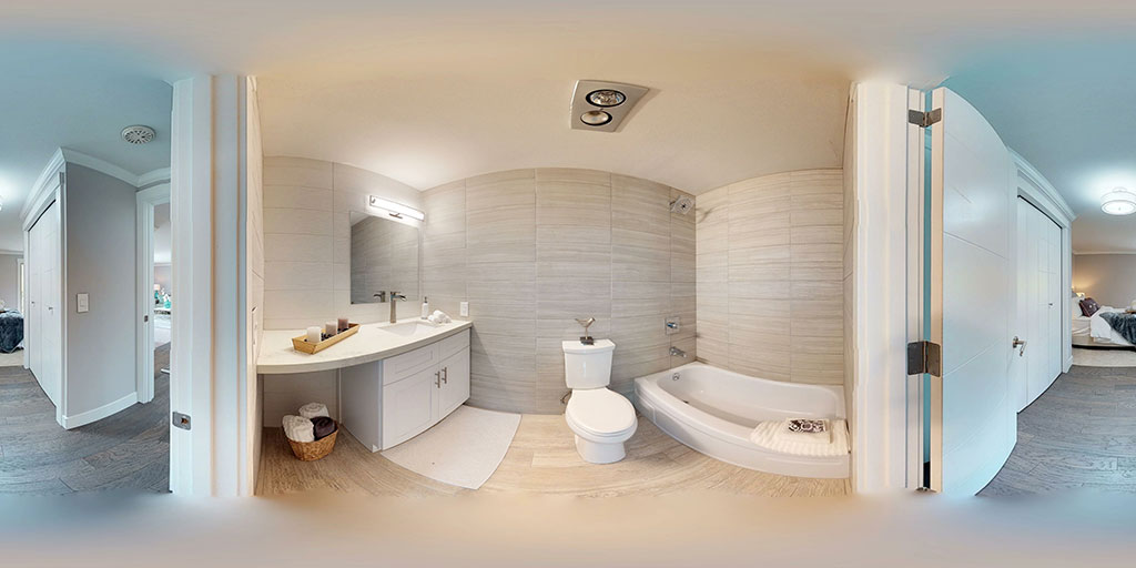 360° Aufnahme eines Badezimmers
